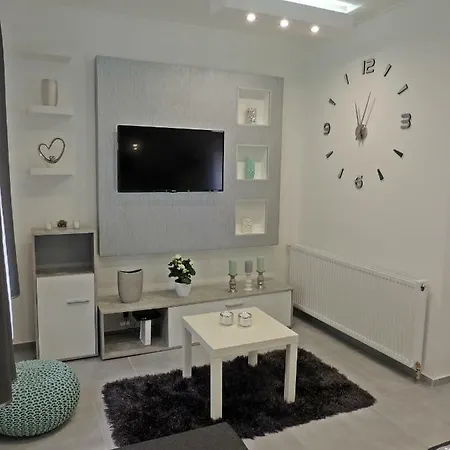 아파트 Csiky Apartman *