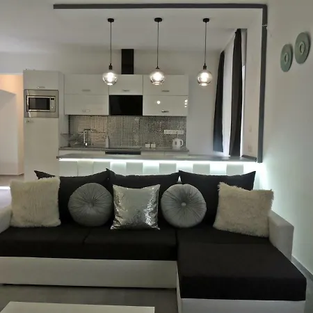 Csiky Apartman * 에게르