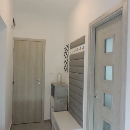 Csiky Apartman * 에게르